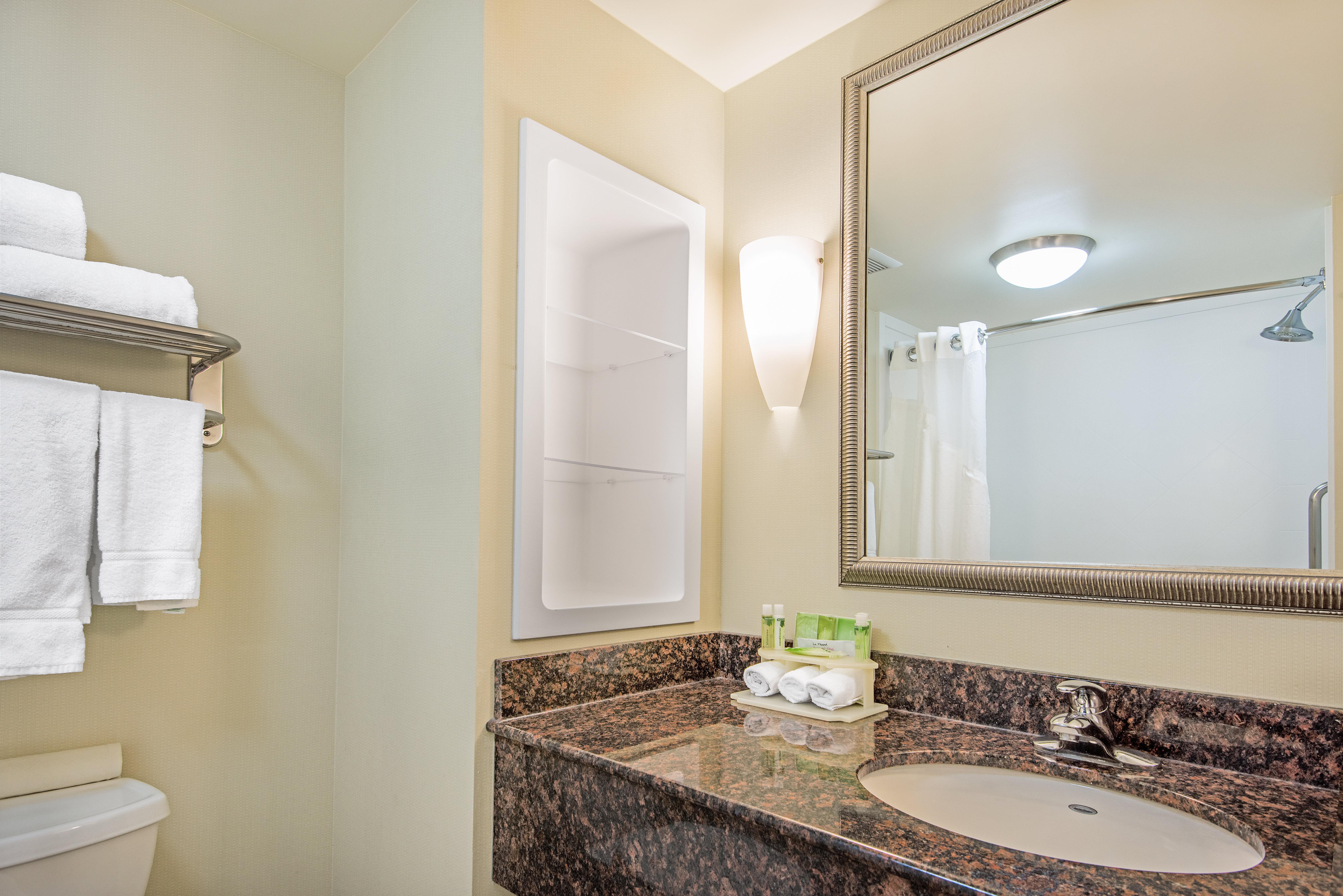 Holiday Inn Express Hotel & Suites Clute-Lake Jackson By Ihg Exteriör bild
