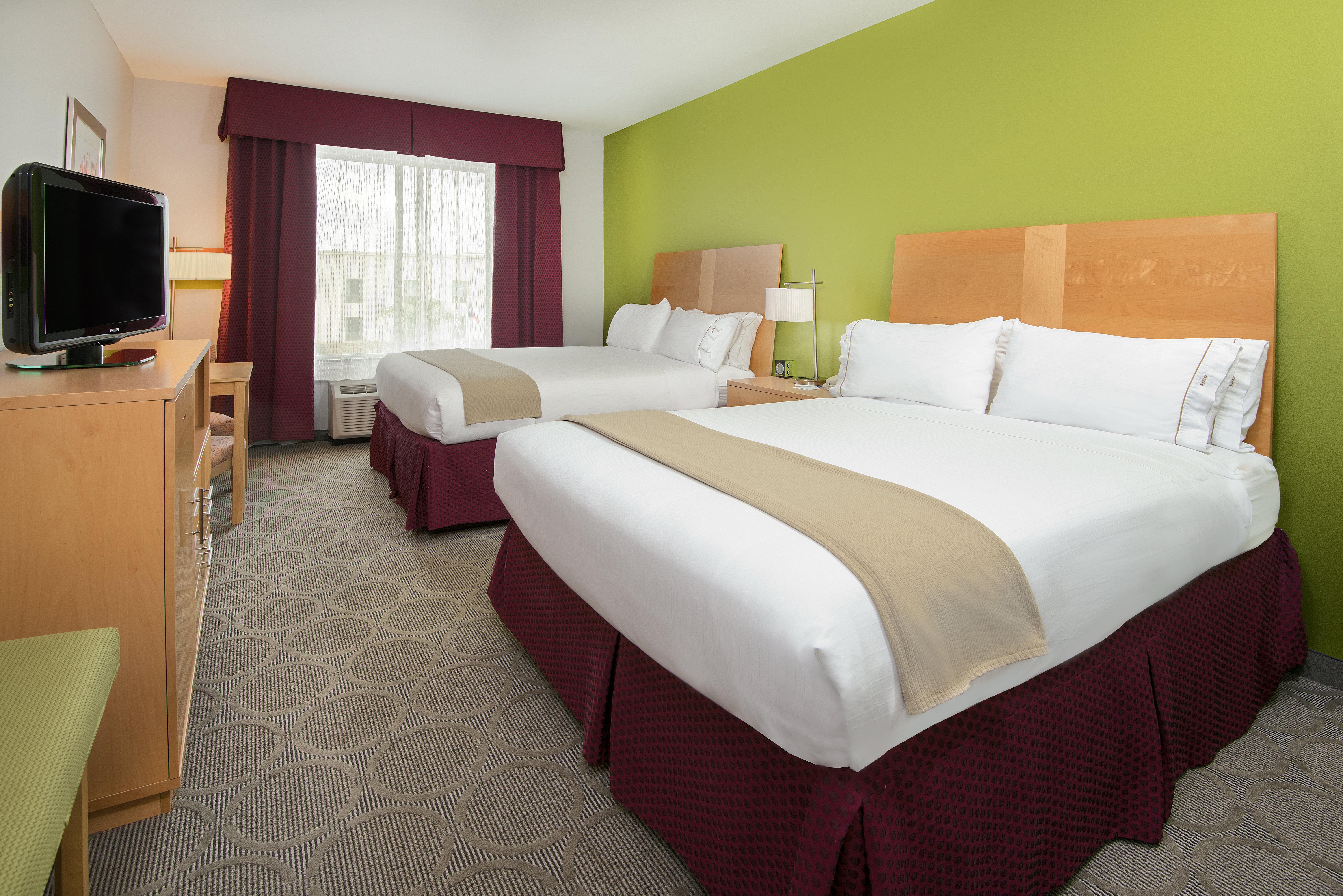 Holiday Inn Express Hotel & Suites Clute-Lake Jackson By Ihg Exteriör bild