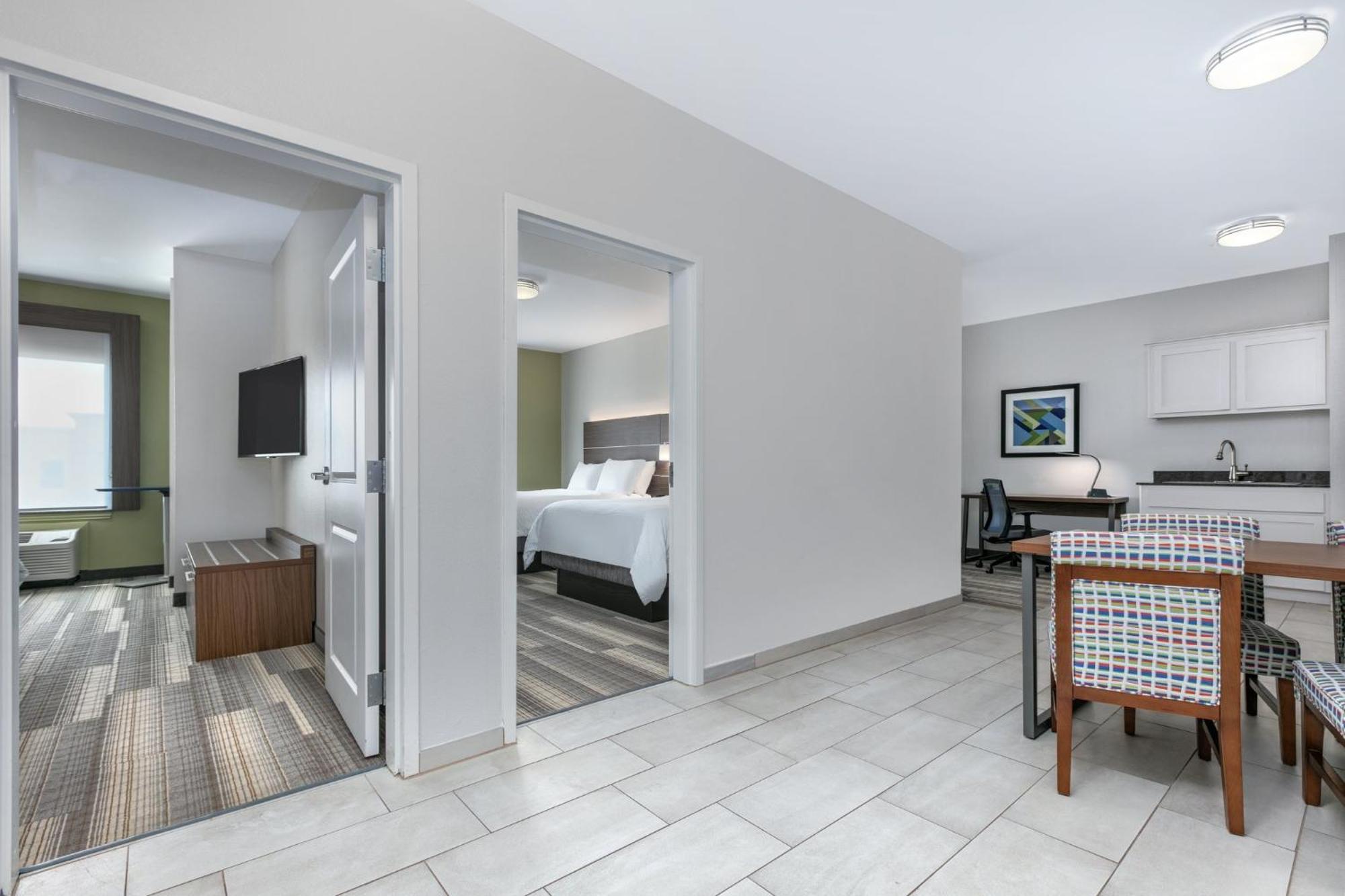 Holiday Inn Express Hotel & Suites Clute-Lake Jackson By Ihg Exteriör bild