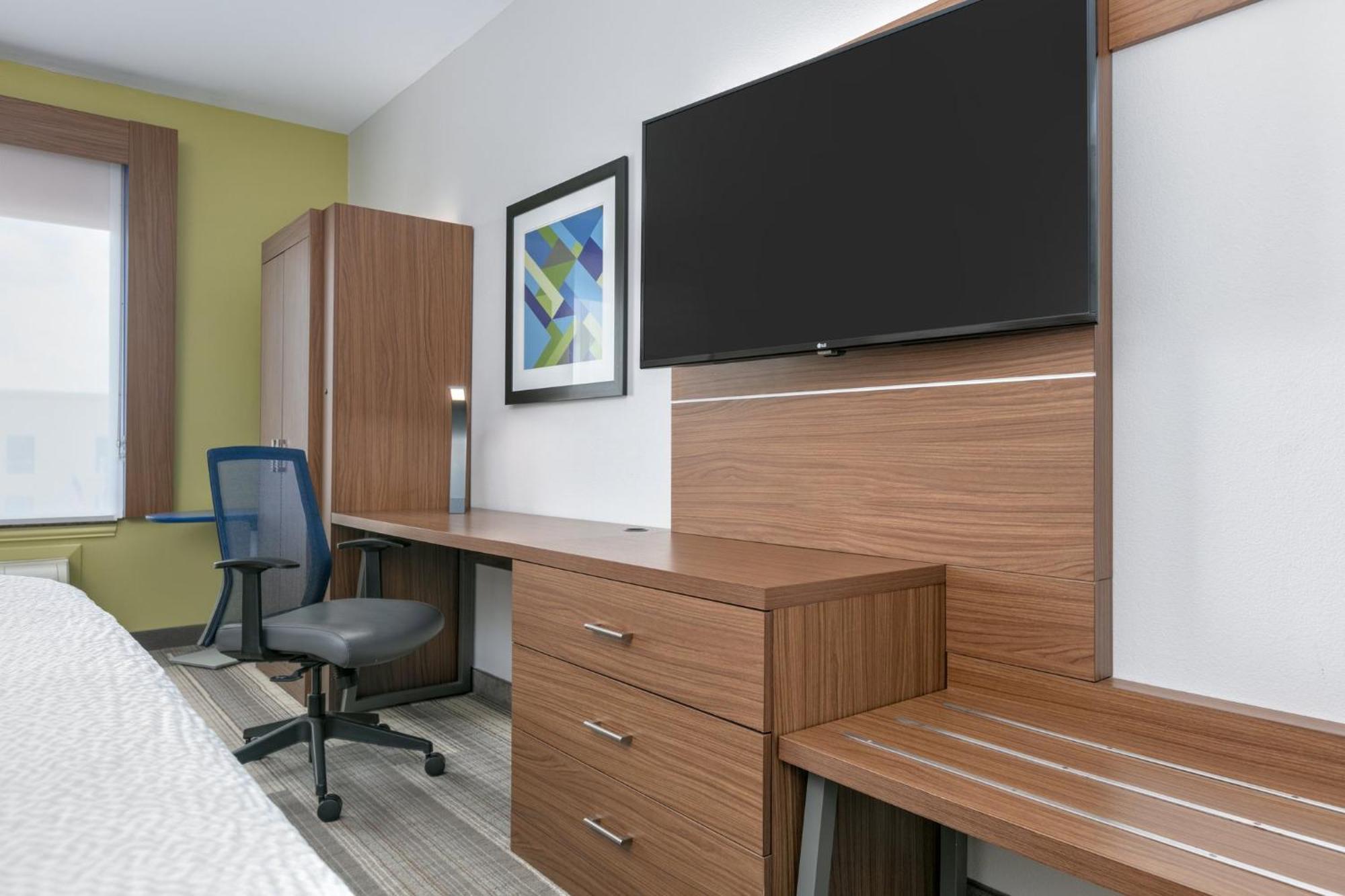 Holiday Inn Express Hotel & Suites Clute-Lake Jackson By Ihg Exteriör bild