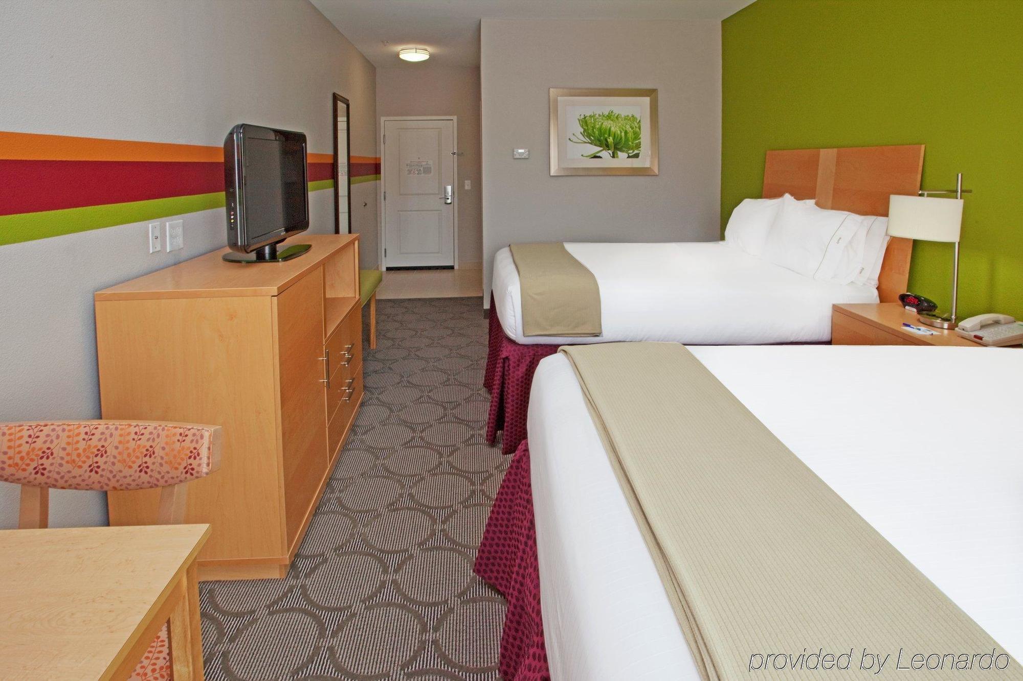 Holiday Inn Express Hotel & Suites Clute-Lake Jackson By Ihg Rum bild