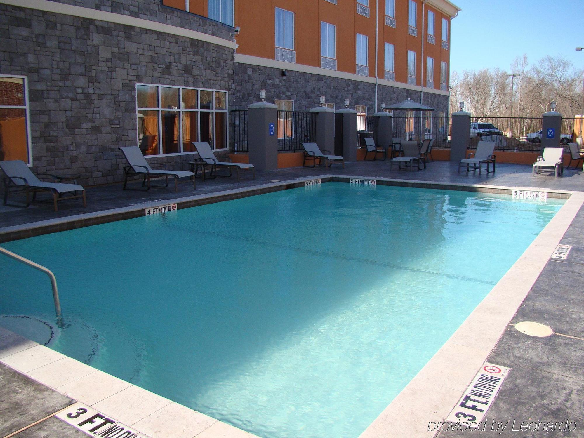 Holiday Inn Express Hotel & Suites Clute-Lake Jackson By Ihg Exteriör bild